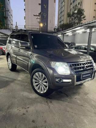 MITSUBISHI PAJERO 3.2 HPE 4X4 7 LUGARES 16V TURBO INTERCOOLER DIESEL 4P AUTOMÁTICO